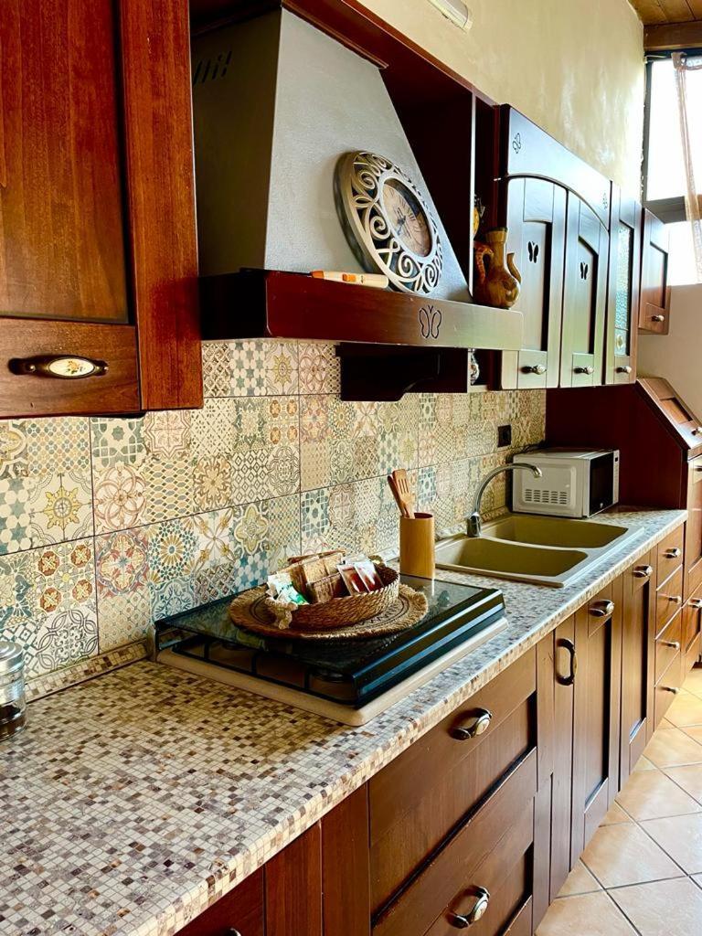 Strelitzia's House With Heated Pool From December 2024, Private Garden And Private Parking & Wi-fi Holiday home