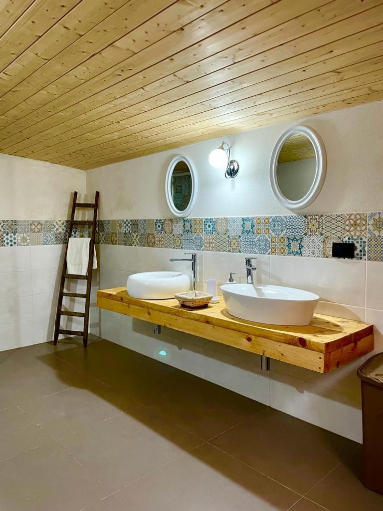 Holiday home Strelitzia's House With Heated Pool From December 2024, Private Garden And Private Parking & Wi-fi Avola