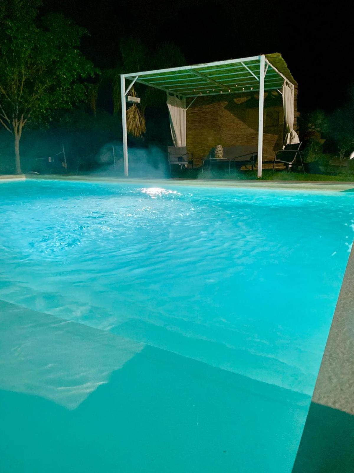 Strelitzia's House With Heated Pool From December 2024, Private Garden And Private Parking & Wi-fi Holiday home Avola